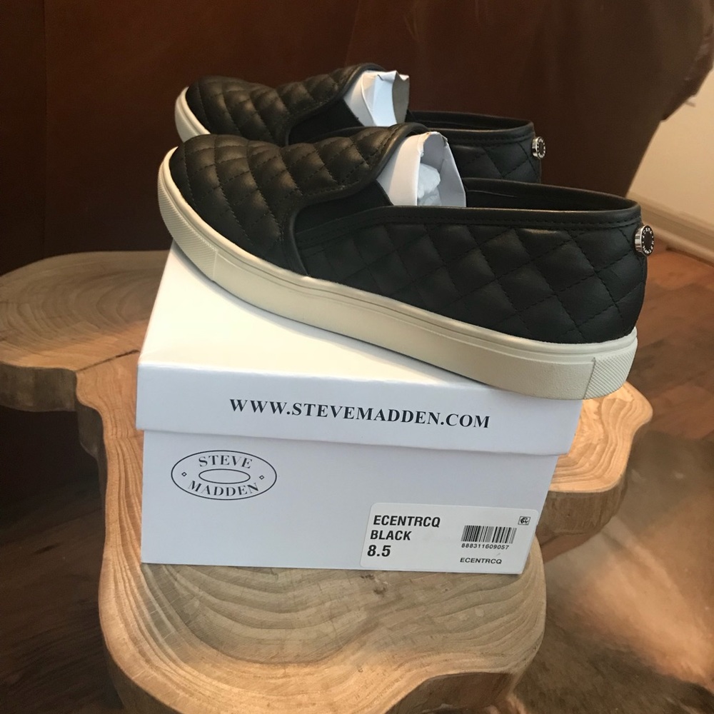 Steve Madden Slip ons (Black Quilted)